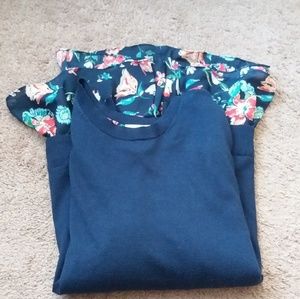 Size L navy ruffle sweater